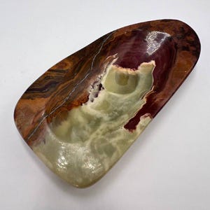 Hand Carved Onyx Stone Soap Dish – Natural Boho Bathroom Decor – Vintage Style Marble Look Tray – Rustic Spa Accessory Home Gift