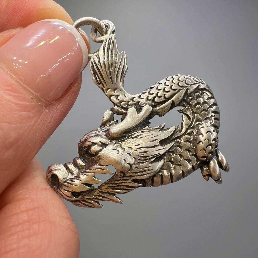 Pendentif Dragon - 183 en vente sur