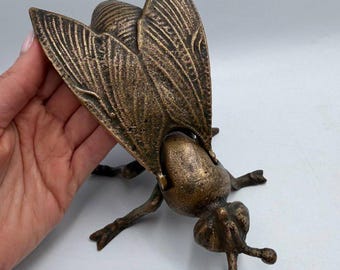 Cenicero de bronce antiguo pesado de latón, URSS, figura de insecto pesada, 19 cm
