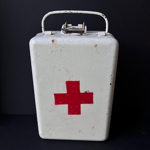 Vintage USSR Metal First Aid Kit: Collectible Medical Box, Industrial Decor