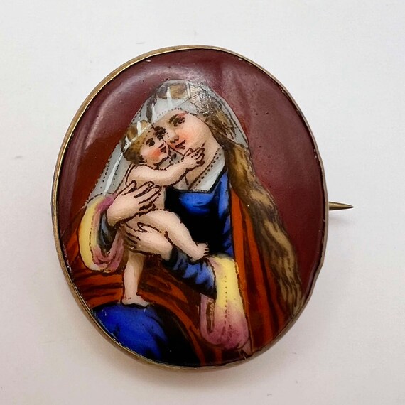 Broche Ancienne En Métal Représentant La Vierge Marie - Bijou Vintage De Dévotion Ou De Collection