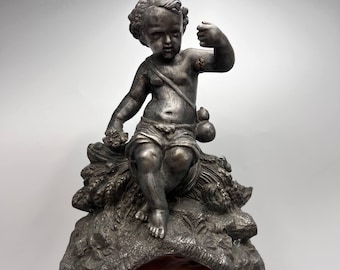 Vintage Spelter Putti Taschenuhr Ständer: Rustikale Putti Skulptur
