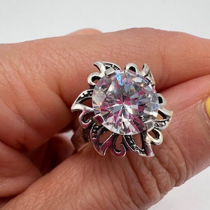 Vintage CZ Solitaire Ring: 925 Sterling Silver Filigree, Size 7