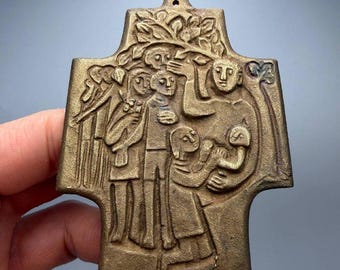 Cruz de bronce vintage de Egino Weinert, Jesús amigo de los niños, Alemania, en caja.