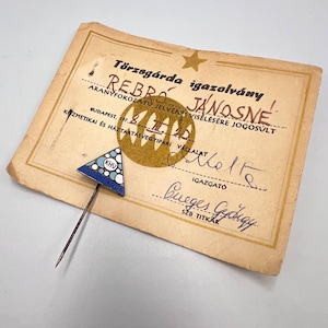 1978 Märke Metall Blå Emalj Guld Examen på Dokument KHV Universitet Ungern