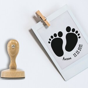 Personalisierter Geburtsstempel mit Namen und Datum - Individueller Babystempel zur Geburt