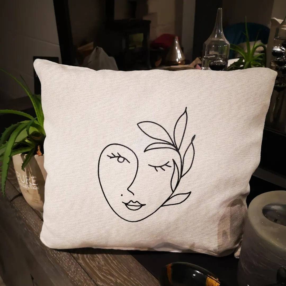 Housse de Coussin Visage Abstrait Coeur Végétal