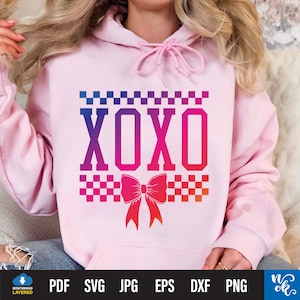 Retro XOXO Checker svg Lazo coqueto San Valentín Svg universitario Moderno VDay Lindo Retro Día de San Valentín Camisa Png Lazo coqueto San Valentín Dtf