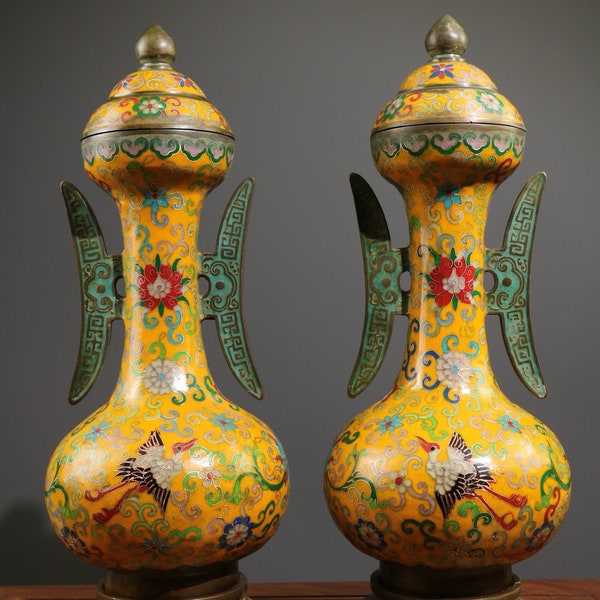A pair of Chinese antique collections of exquisite and rare pure copper cloisonné double cranes and sunrise vases