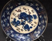 Chinese antique hand-painted blue and white glaze red plate made during the Kangxi period of the Qing Dynasty