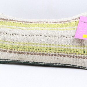 Copricuscino kilim artigianale, cuscino con decoro etnico, cuscino lombare, cuscino in lana naturale, cuscino con decoro eclettico, copricuscino 8x16 pollici n. 946