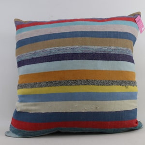 Nomadic wool kilim pillow cover, Turkish decorative pillow, Handmade pillow, Floor pillow, Striped pillow, 28x28 kilim pillow cover, no 19