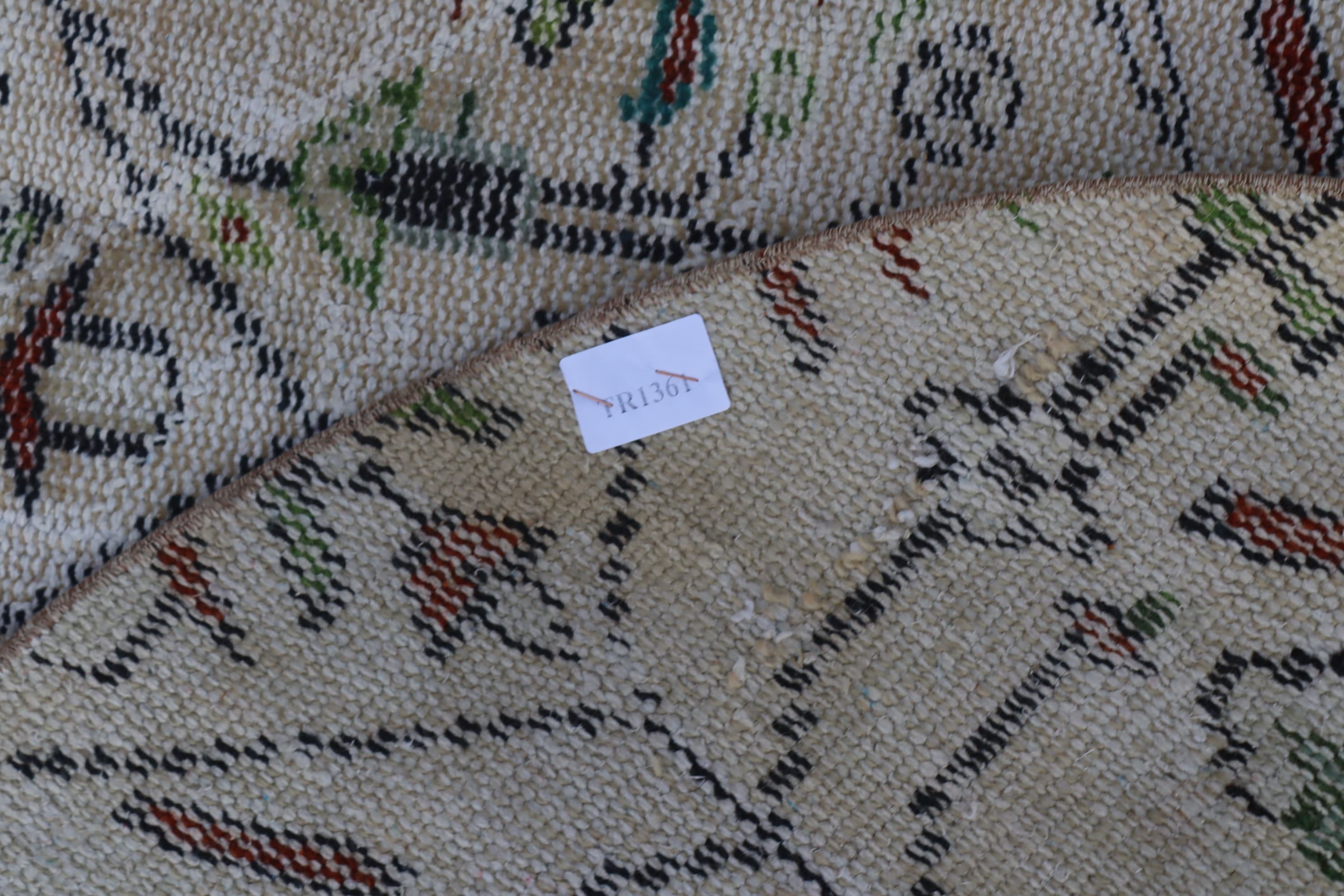 ベージュラグ、3.9 x 3.9 フィート、ヴィンテージラグ、トルコラグ