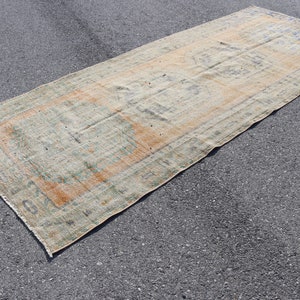 Turkish runner rug, Vintage rug, Hallway rug, Oushak rug, Home decor, Natural rug, Anatolian rug, Farmhouse decor, 4.4 x 10.9 ft TR4644