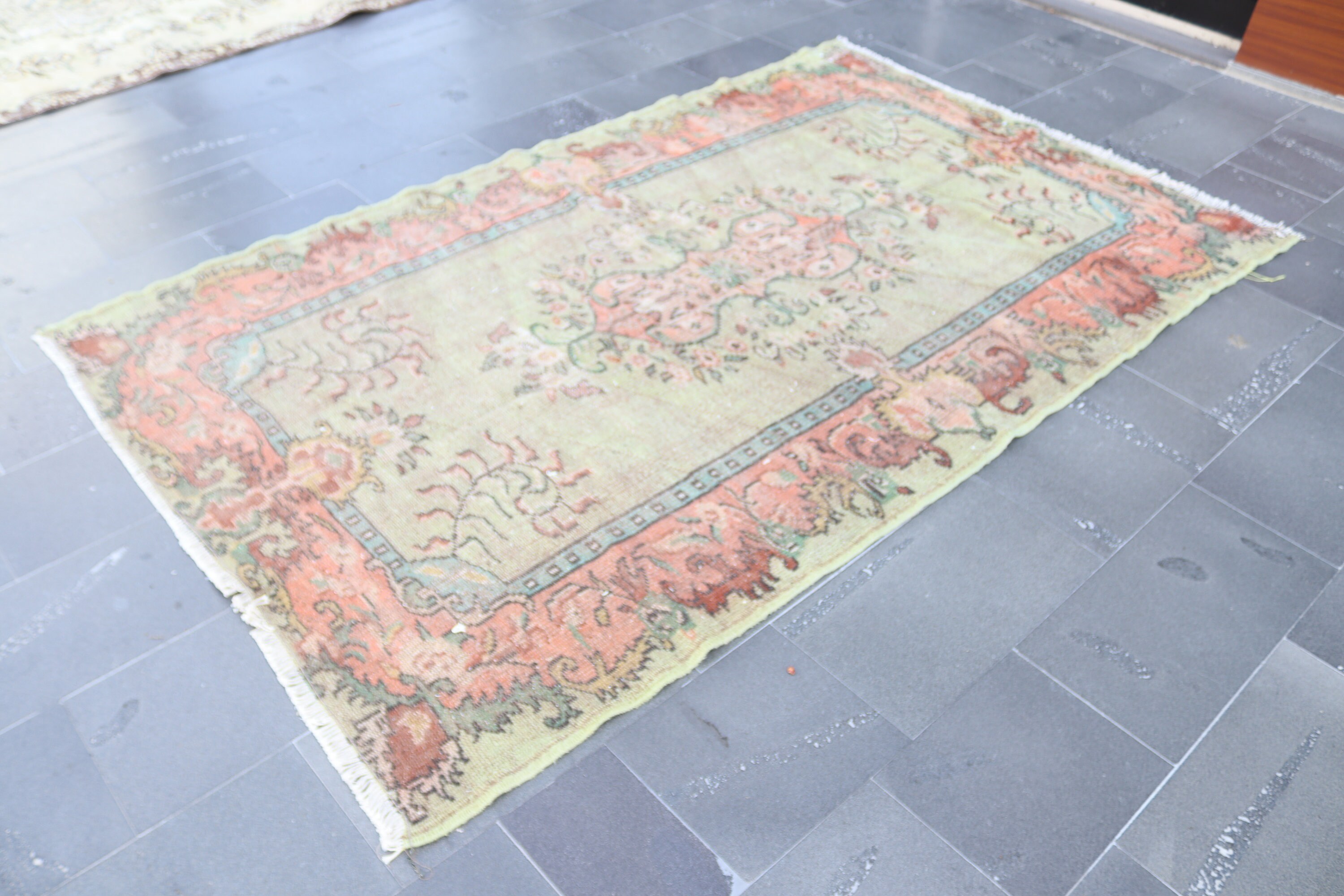 Turkish vintage rug, Large area rug, Handmade rug, Boho decor, Rustic decor, Livingroom rug, Home decor, Oriental rug, 5.2 x 8.6 ft TRV2085