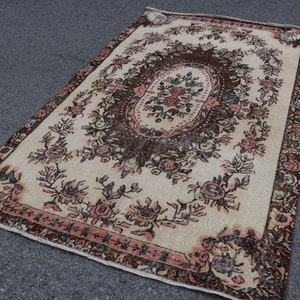 Turkish area rug, Vintage oriental rug, Rustic kitchen decor, Bohemian rug, Oushak rug, Home decor, Natural wool rug, 5.2 x 8.3 ft TR3154