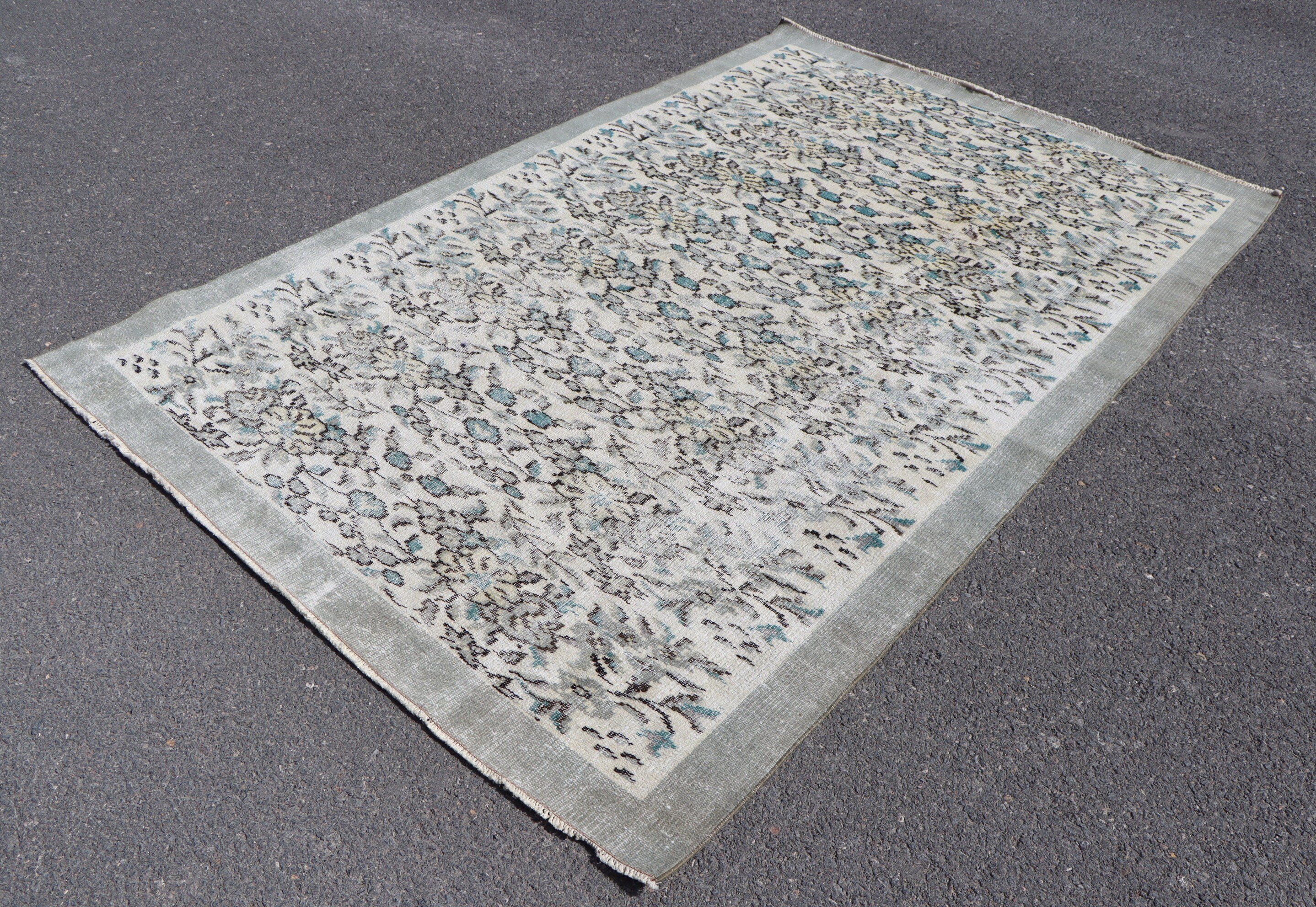 トルコ製ベージュラグ、ヴィンテージエリアラグ、ハンドメイドウール