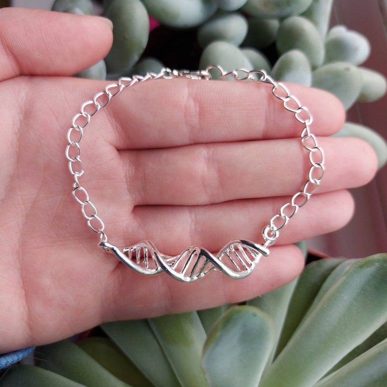 Eco Friendly Science Gifts Silver Plated Chain Chemistry Biology Jewellery Lead and Nickel Free DNA Bracelet