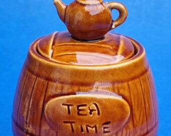 Retro/Vintage 1970s Treacle Glazed Tea Time Storage Barrel with Tea Pot Lid. Very Decorative and Fun. Unmarked.