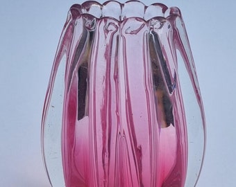 A Rare and Stunning Mid Century 1950s Pink Floral Shaped Vase, by Flavio Poli for Seguso Vetri D Arte Murano, Italy, 1958. Model 12024.