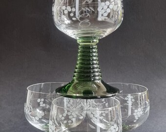 A Set of 4 Vintage Luminarc France 100 ml Roemer Wine Glasses Etched With Grapevines & Green Beehive Stems.