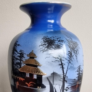 Vintage Shaw Copestake Moonlight Ware blauwe pagodevaas art deco.