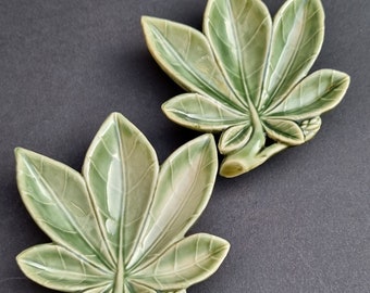A Pair of Vintage 1970s Green Glazed Wade Leaf Pin/Trinket Dishes. Made in Ireland.