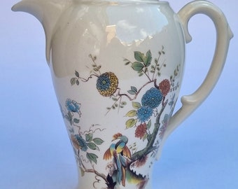 A Beautiful Art Deco Period Vintage Teapot, Made by Royal Cauldron.