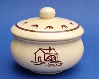 Vintage 1983 Italian Mulino Bianco Biscuit Jar.