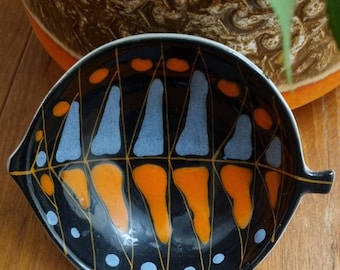 Mid Century Modern Italian Glazed Ceramic Fish Shaped Trinket Dish/Bowl.