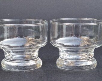 A Vintage Set of 2 Ravenhead Sundae/Dessert Glass Bowls/Dishes.
