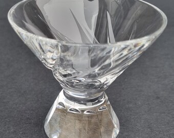A Stunning Set of 3 Art Deco, Vintage 1930s Crystal Vodka Shot Glasses.