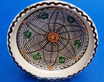 Vintage Decorative Romanian Ceramic Pottery Bowl/Dish, Intricately designed by hand.