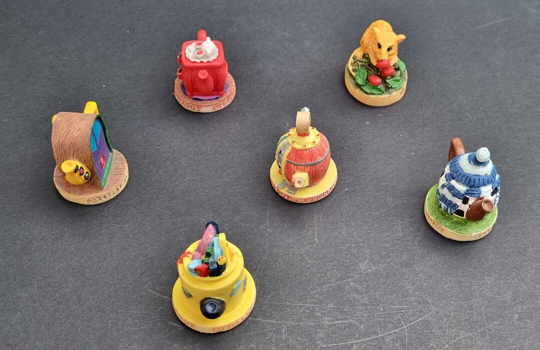 Vintage Tetley's Tea House Miniature Porcelain Teapot Figurines - Set ...