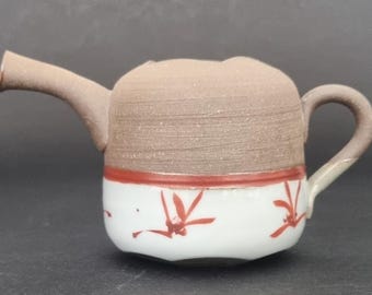 Vintage Kyo Kiyomizu Ware Traditional Japanese Porcelain Teapot by Artist Gagaku Mishima.
