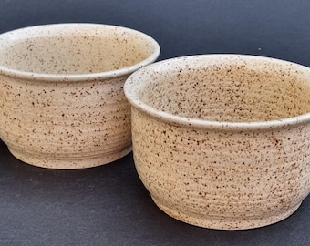 A Pair of Vintage 1970s Churchill Pottery, England Homespun Cream Speckled Ramekins/Bowls.