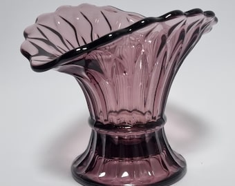 Art Deco 1930s Bagley Wheatsheaf Amethyst Pressed Glass Posy Vase. Decorative and Collectible.
