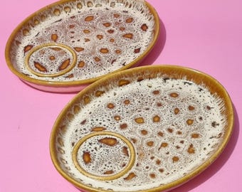 A Pair of Vintage 1970s Fosters Pottery Cornwall Honeycomb Ceramic Snack Plate with Cup Indent.
