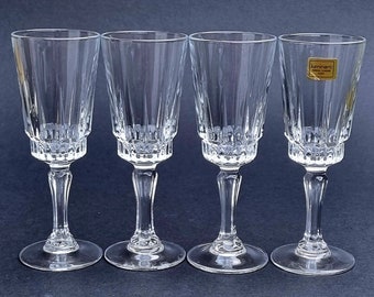 A Set of 4 Vintage 1970s Luminarc Sherry/Port Crystal Glasses. Made in France.
