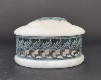 Vintage Bivoni Italy Round Butterfly Alabaster Filigree & Brass Trinket Box.