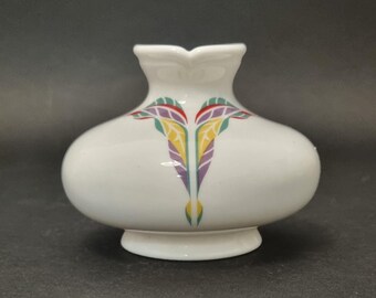 Vintage Royal Grafton "Ritzy" Small Fine Bone China Posy Vase.