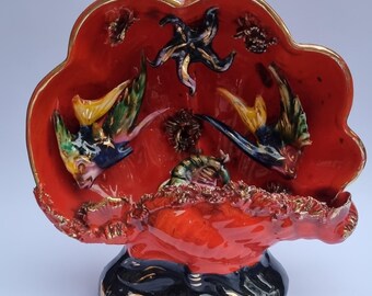 Mid Century 1960s Vallauris France Decorative Glazed Ceramic Shell Shaped Aquarium Lamp.