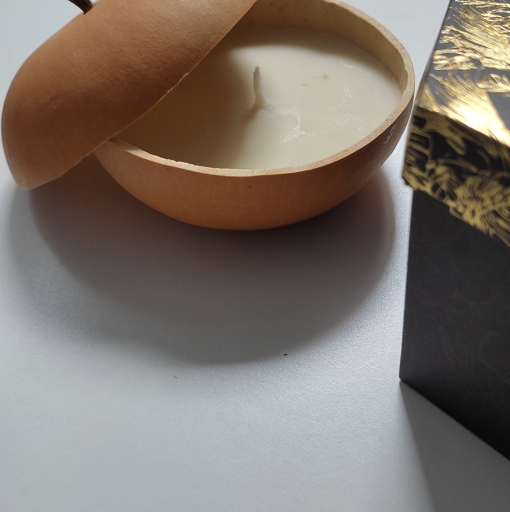 Bougie de Massage Karité, Huile Coco Parfumé Ylang-Ylang