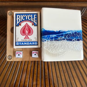 Magnetic Playing Card Box (Blue/Silver)