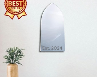 Gothic Arch Acrylspiegel Wandkunst - Personalisierte Gravur