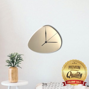 Pebble Acrylic Clock – Many Colours Available (Bespoke Shapes and Sizes Made)