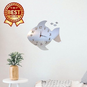 Horloge acrylique poisson - Plusieurs couleurs disponibles (formes et tailles sur mesure)