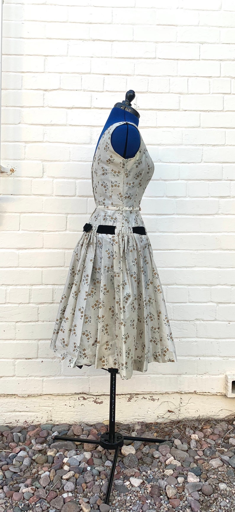 1950s Natlynn Dropped Waist dress