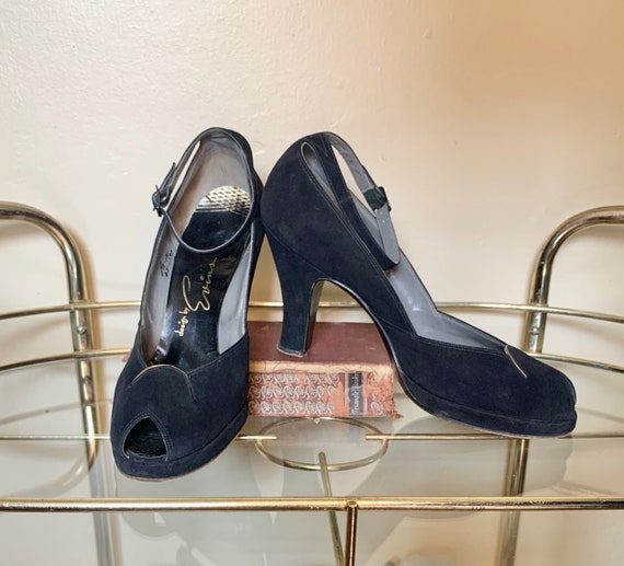 1940s Black Suede Heels