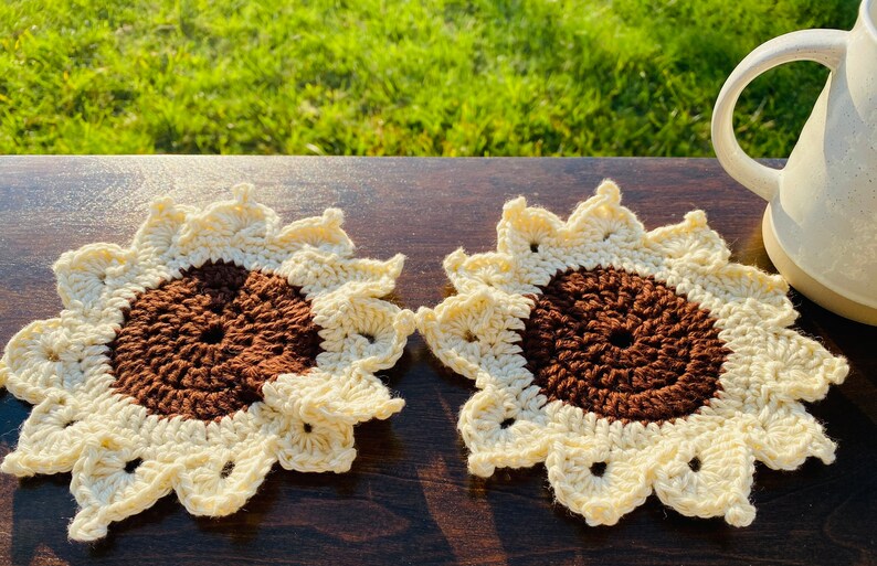 coasters for drinks table top protection, living room decor house warming gift Hand crochet Flower coasters